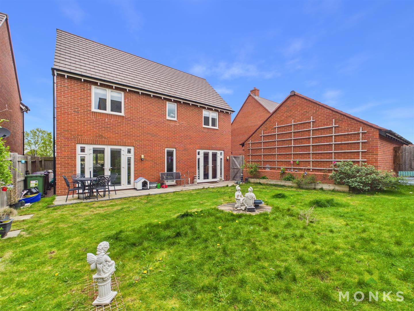 4 Price Close, Shrewsbury, SY2 6FW For Sale